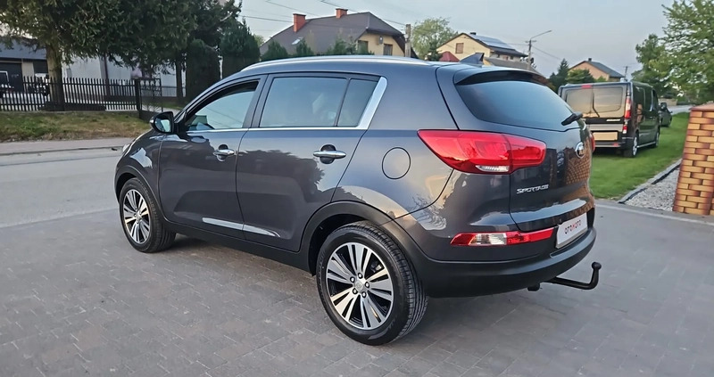 Kia Sportage cena 51900 przebieg: 205000, rok produkcji 2016 z Dobra małe 254